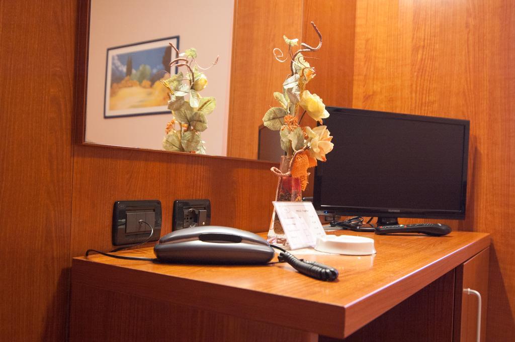Hotel Stazione Livorno Room photo